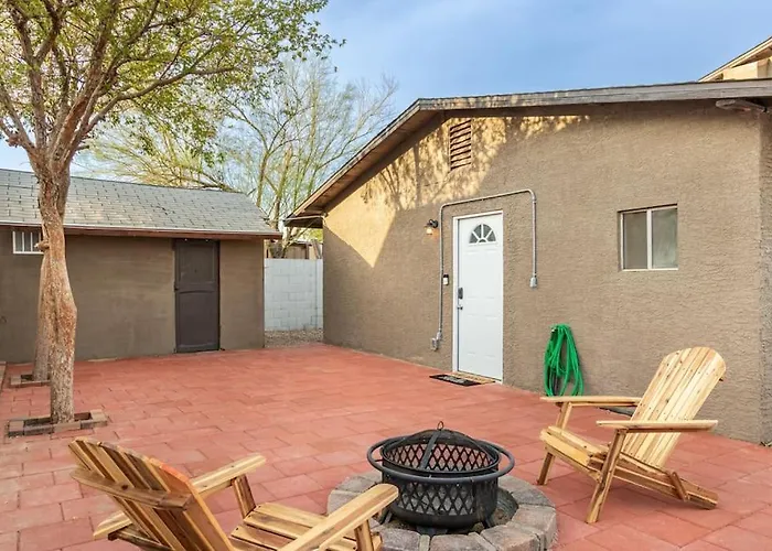 Your Downtown With Amenities Unit B Phoenix
