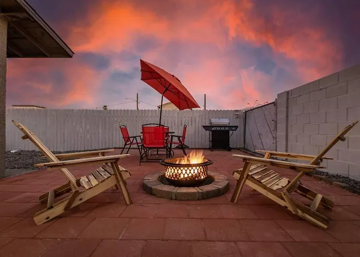 Your Downtown With Amenities Unit B Phoenix