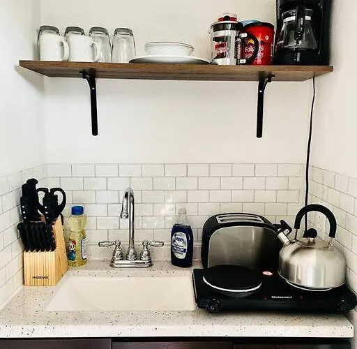 Your Downtown With Amenities Unit B Apartamento *